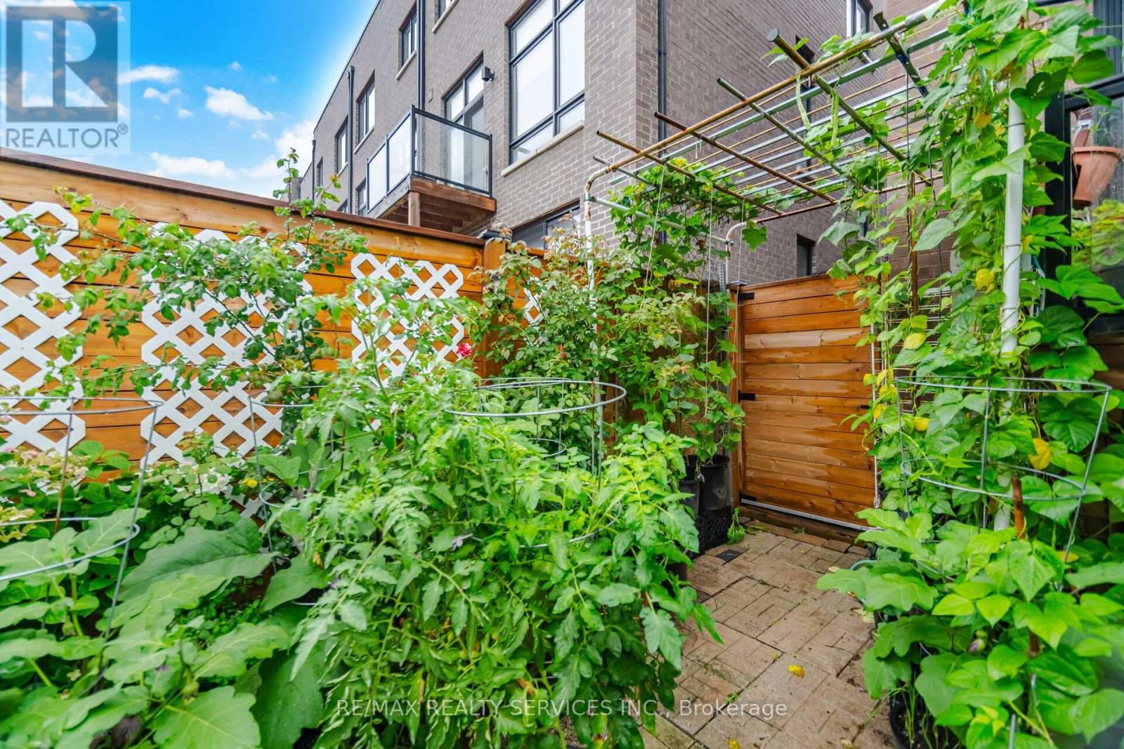 58 PAGEANT AVENUE - 50