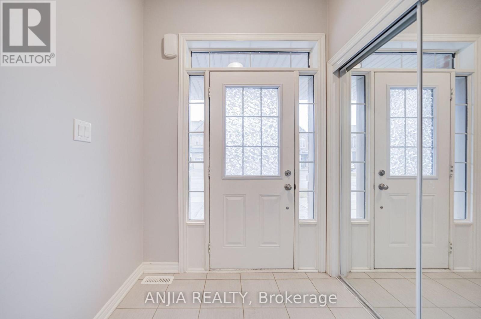 115 WILFRED MURISON AVENUE, Markham photo 5
