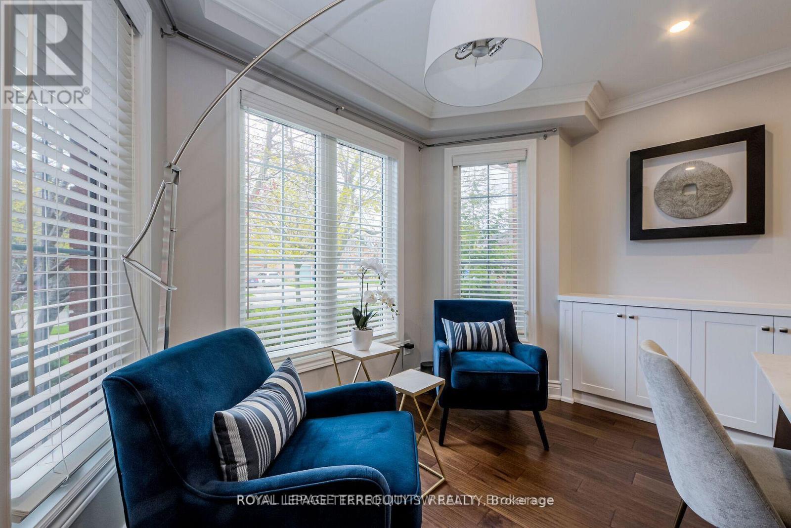2025 PARKLANE CRESCENT - Image 16