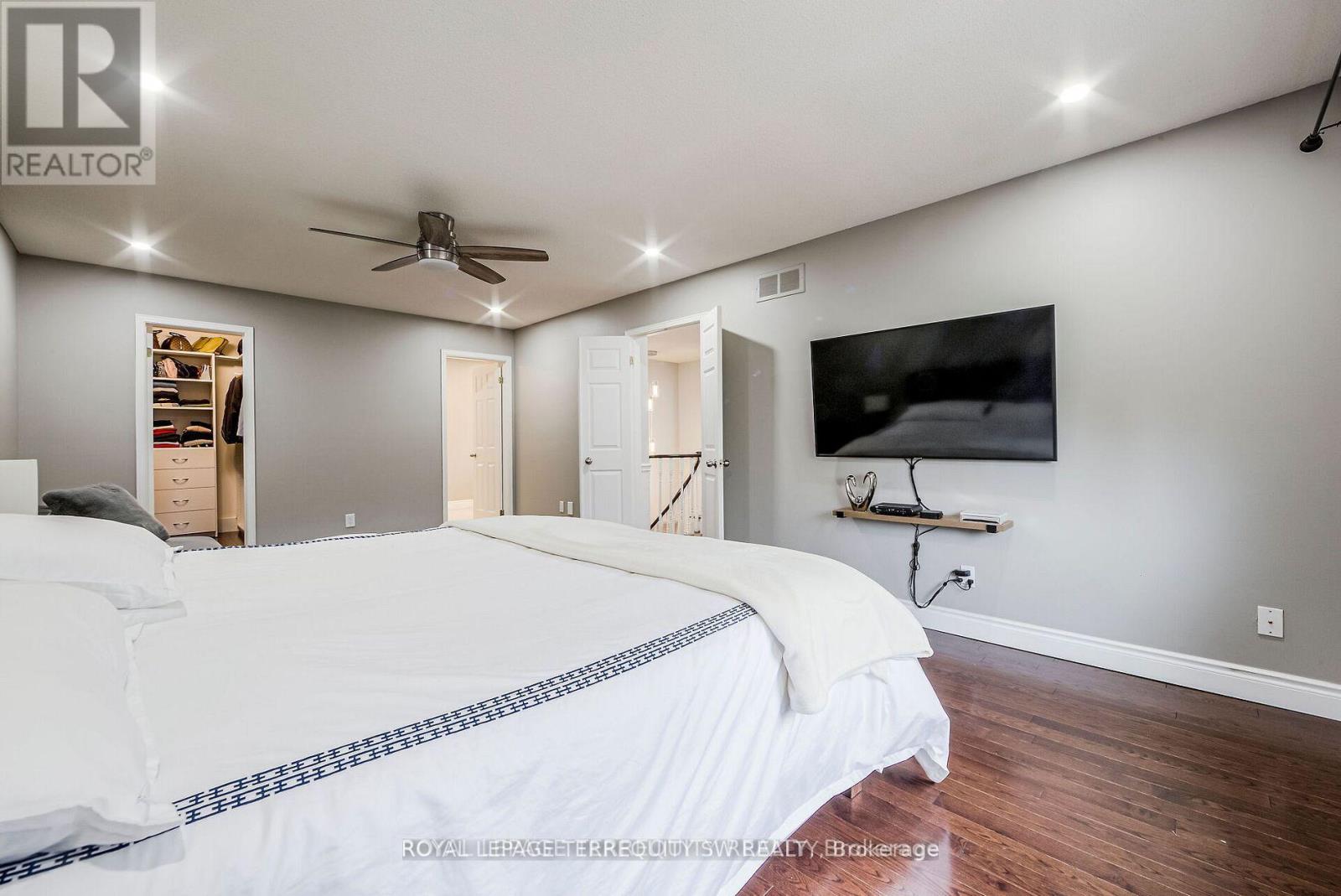 2025 PARKLANE CRESCENT - Image 21
