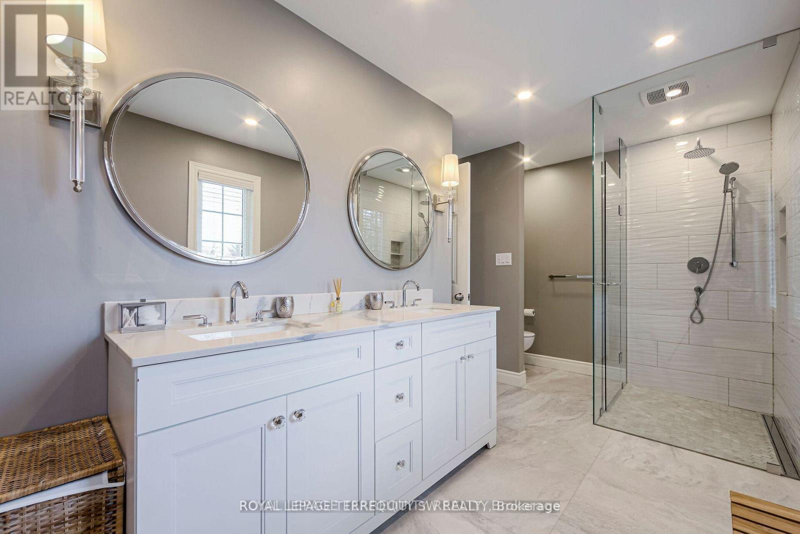 2025 PARKLANE CRESCENT - 25