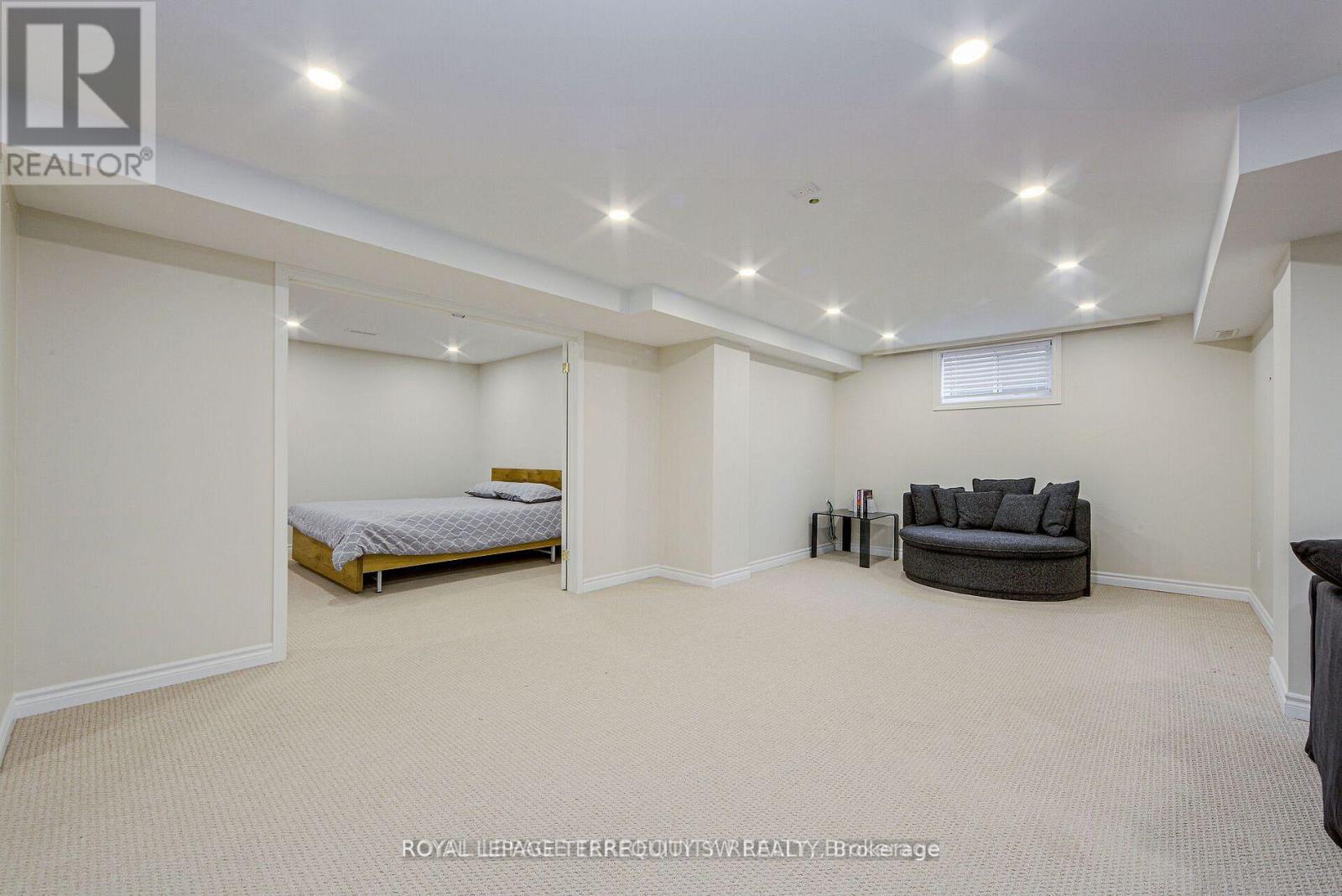 2025 PARKLANE CRESCENT - 40