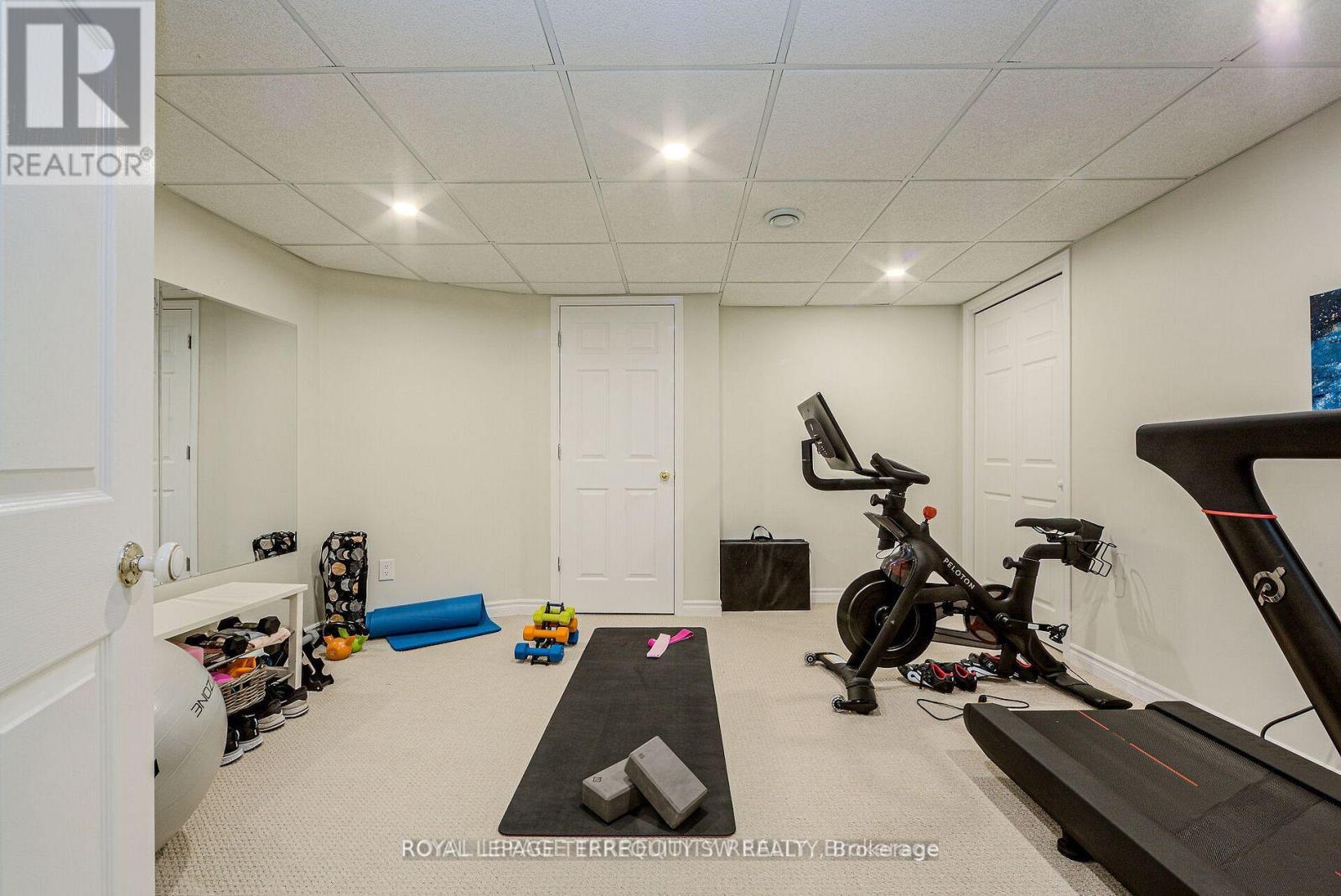 2025 PARKLANE CRESCENT - 42