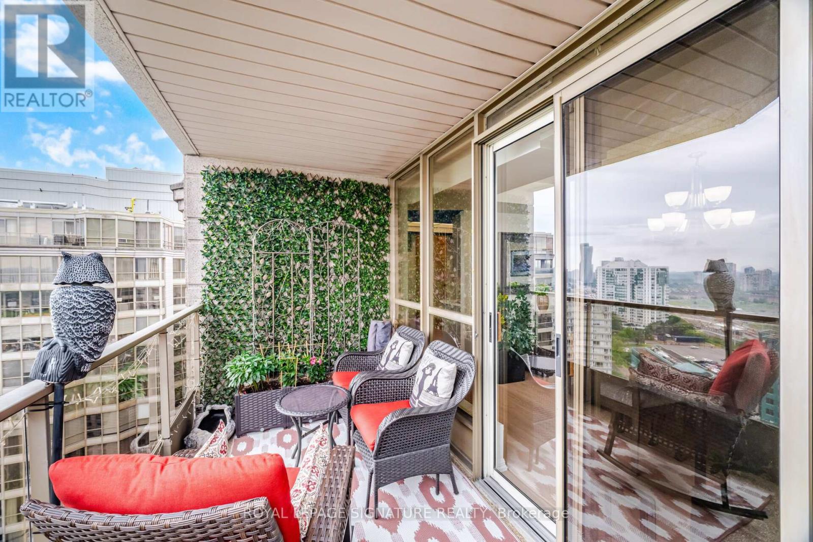 #2310 55 KINGSBRIDGE GARDEN CIRCLE - Image 25