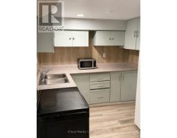 138 Lomar Drive, Toronto, ON M3N1Z4 Photo 6