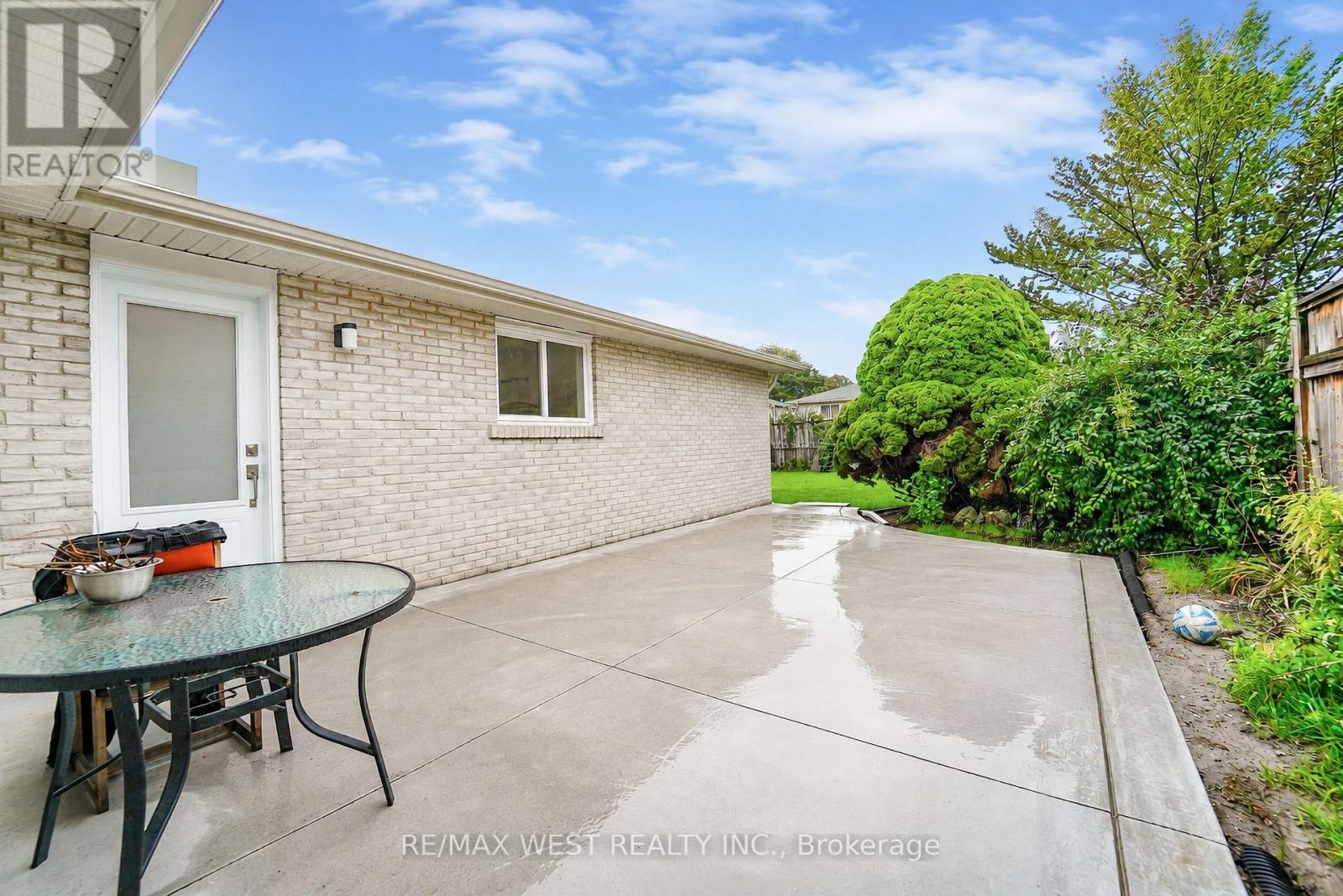 765 DODSWORTH CRESCENT - Image 17