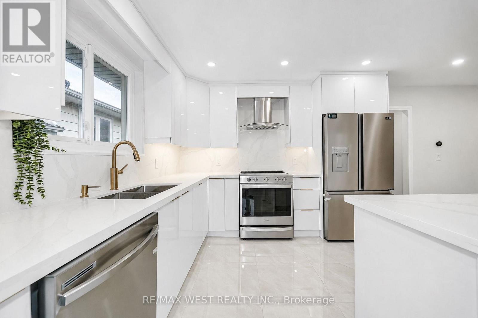 765 DODSWORTH CRESCENT - Image 3