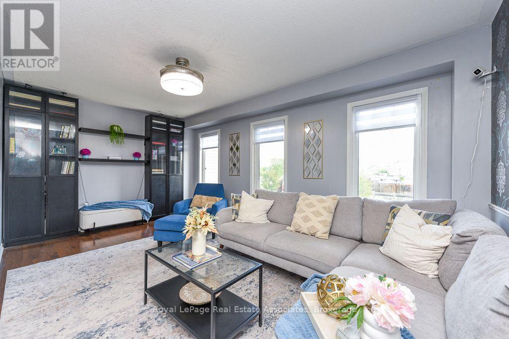#2 6 VENTURA AVENUE - 30