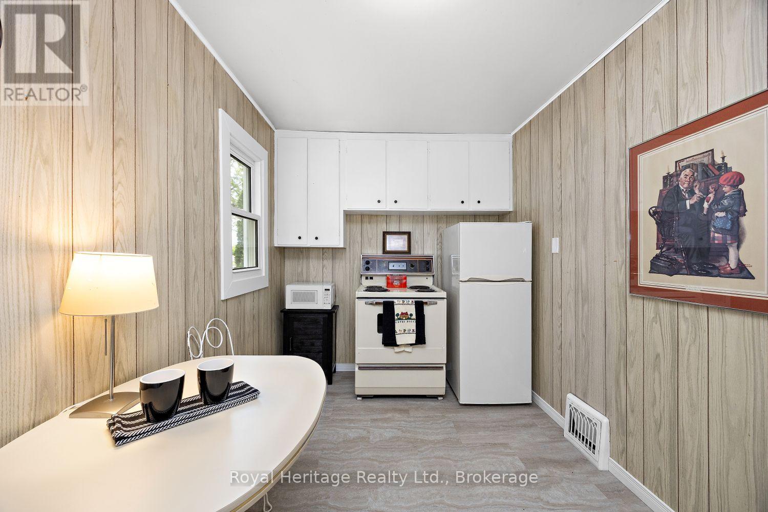 722 GILLESPIE AVENUE - Image 13