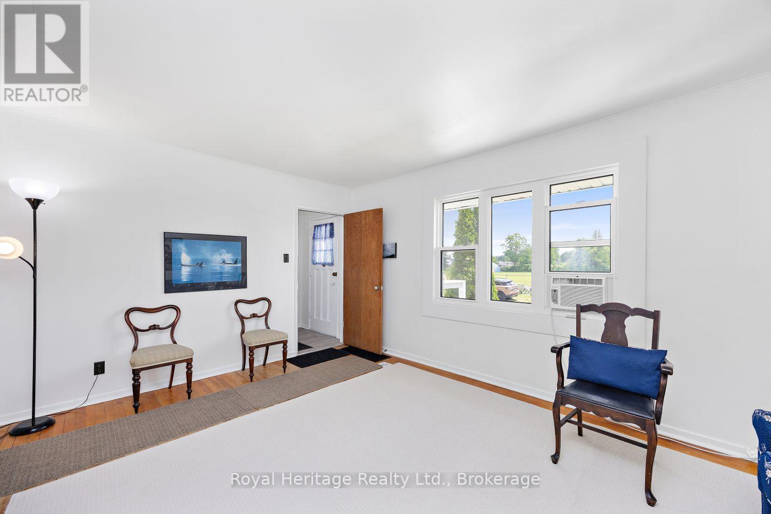 722 GILLESPIE AVENUE - 10