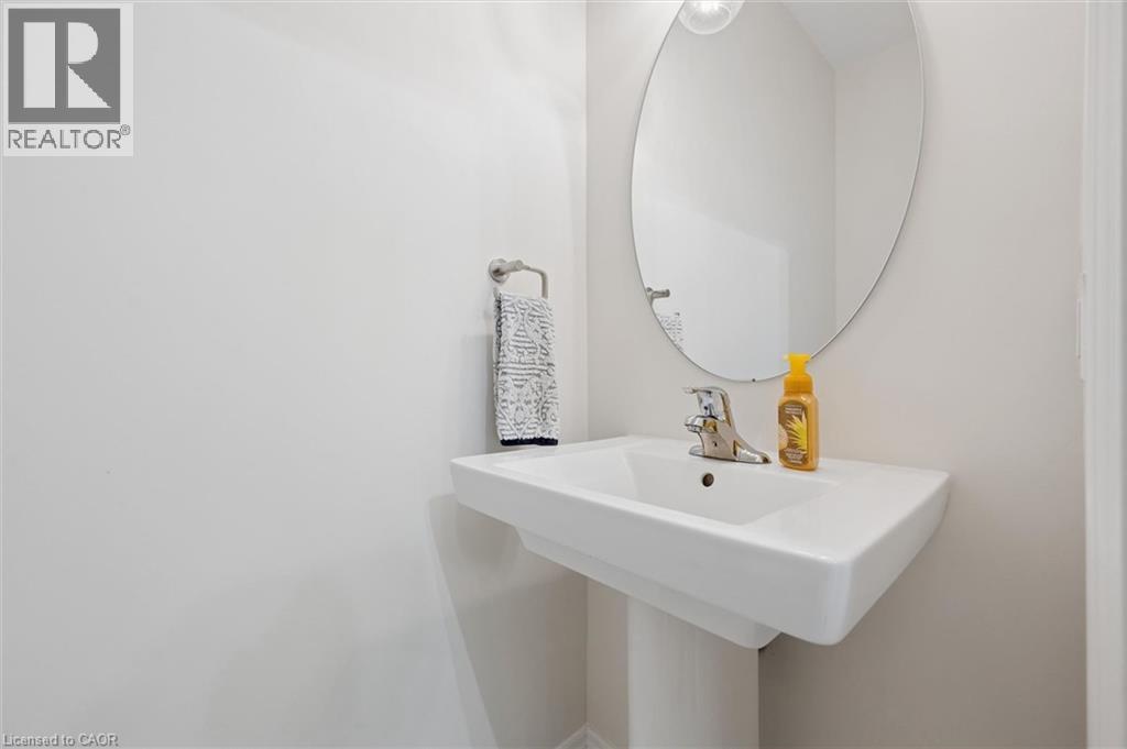 31 WILLIAM DUNLOP Street - Image 16