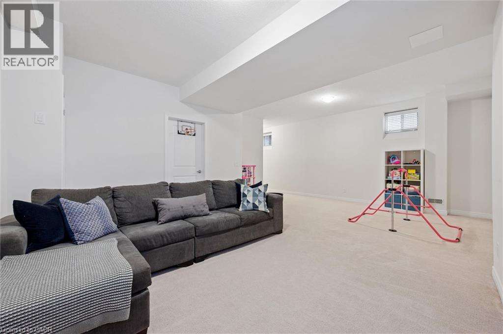 31 WILLIAM DUNLOP Street - Image 32