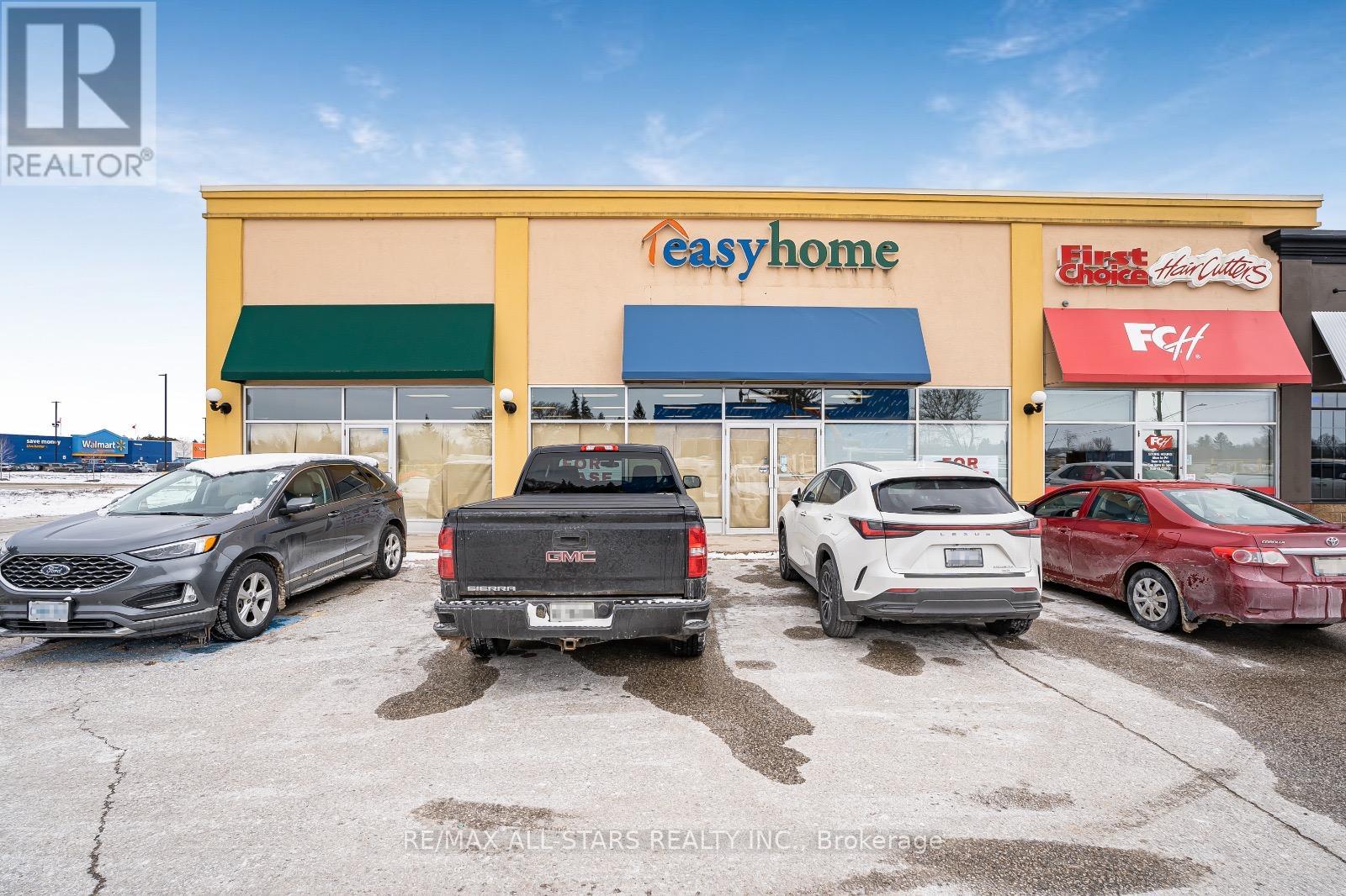 1070 10th Street, Hanover, Ontario, N4N3B8, Hanover, Ontario — photo 4 of 5
