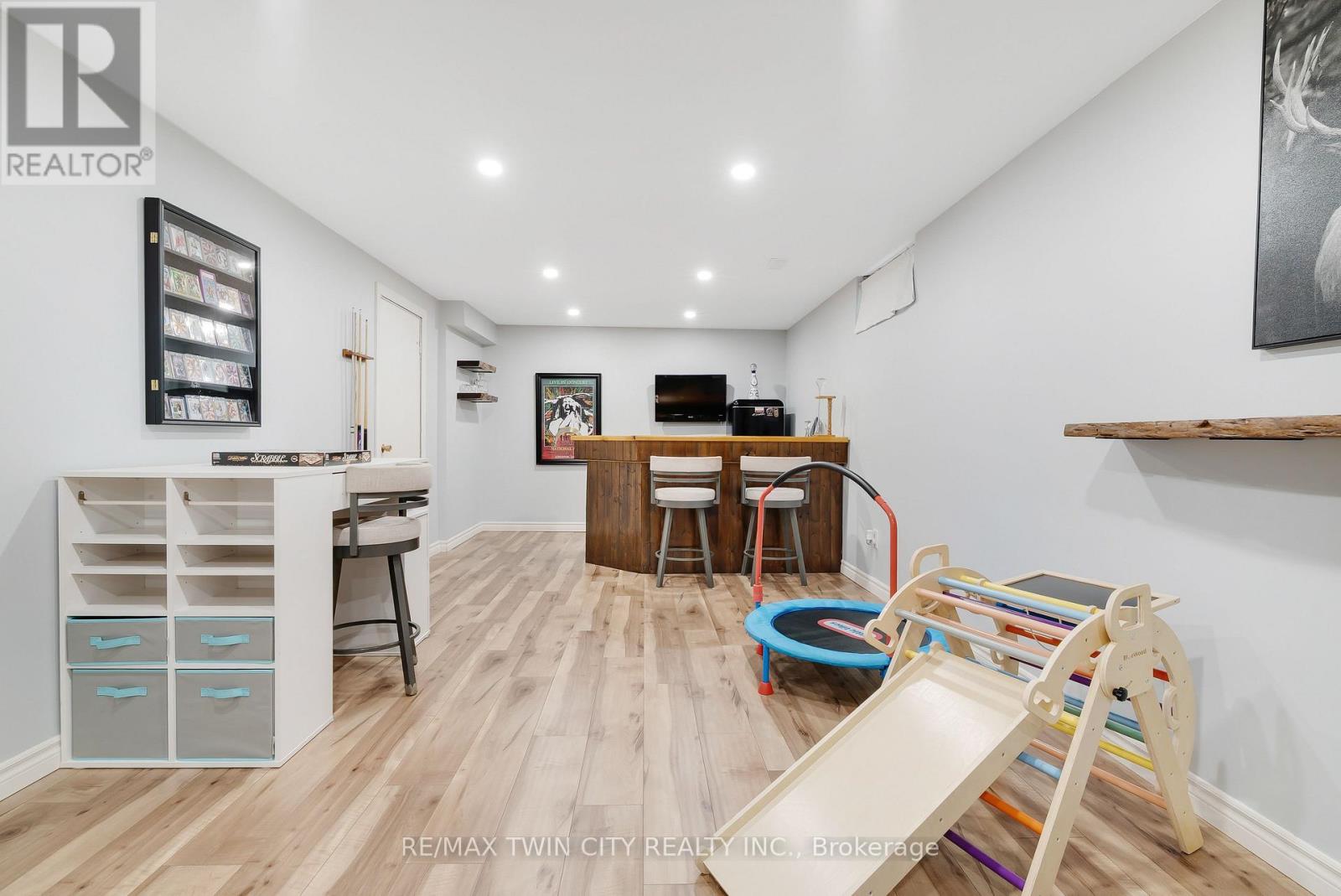 83 KIMBERLY CRESCENT - Image 25