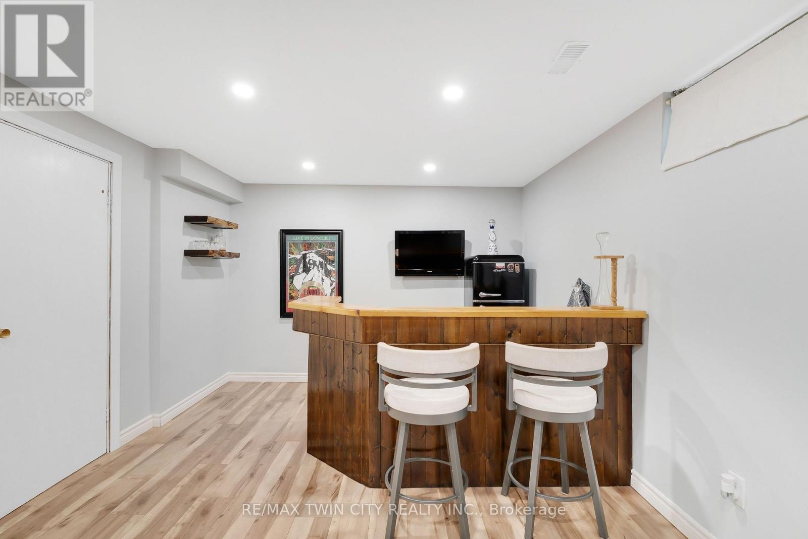 83 KIMBERLY CRESCENT - Image 27
