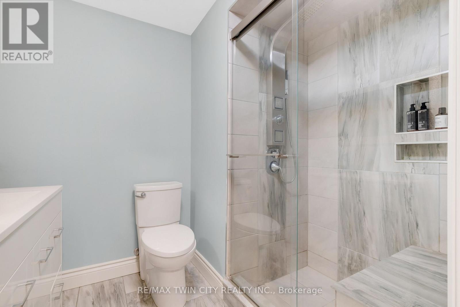 83 KIMBERLY CRESCENT - Image 28