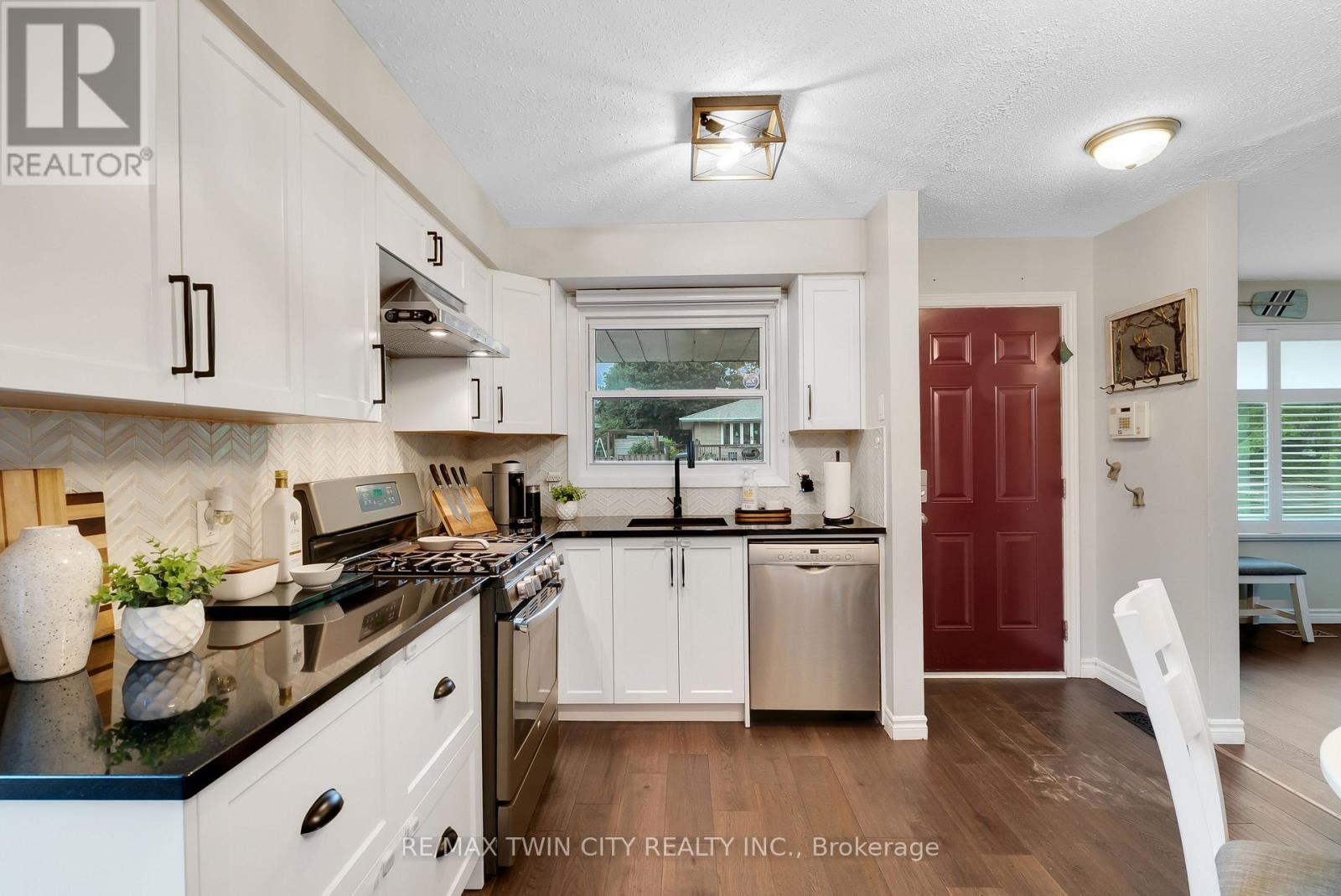 83 KIMBERLY CRESCENT - Image 6