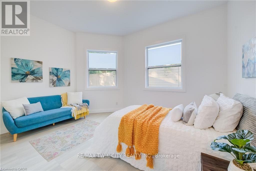 149 WOOLWICH STREET - Image 33