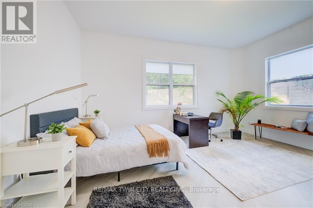149 WOOLWICH STREET - Image 34