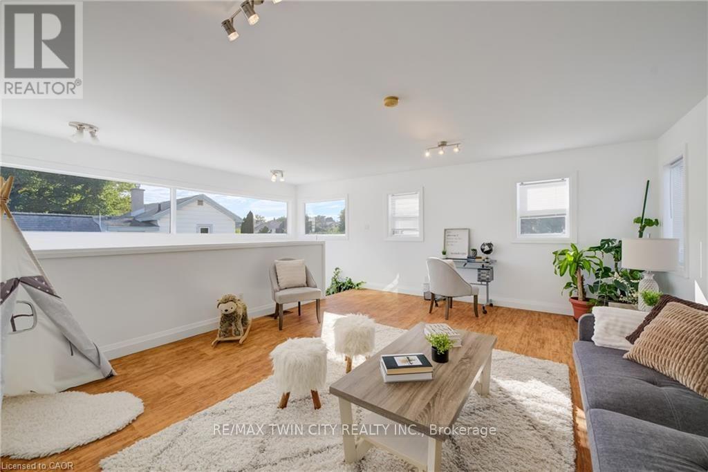149 WOOLWICH STREET - 41