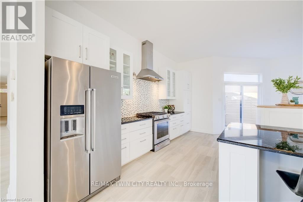149 WOOLWICH STREET - Image 7