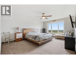 Bedroom - 139 Sunset View, Cochrane, AB T4C0E8 Photo 11