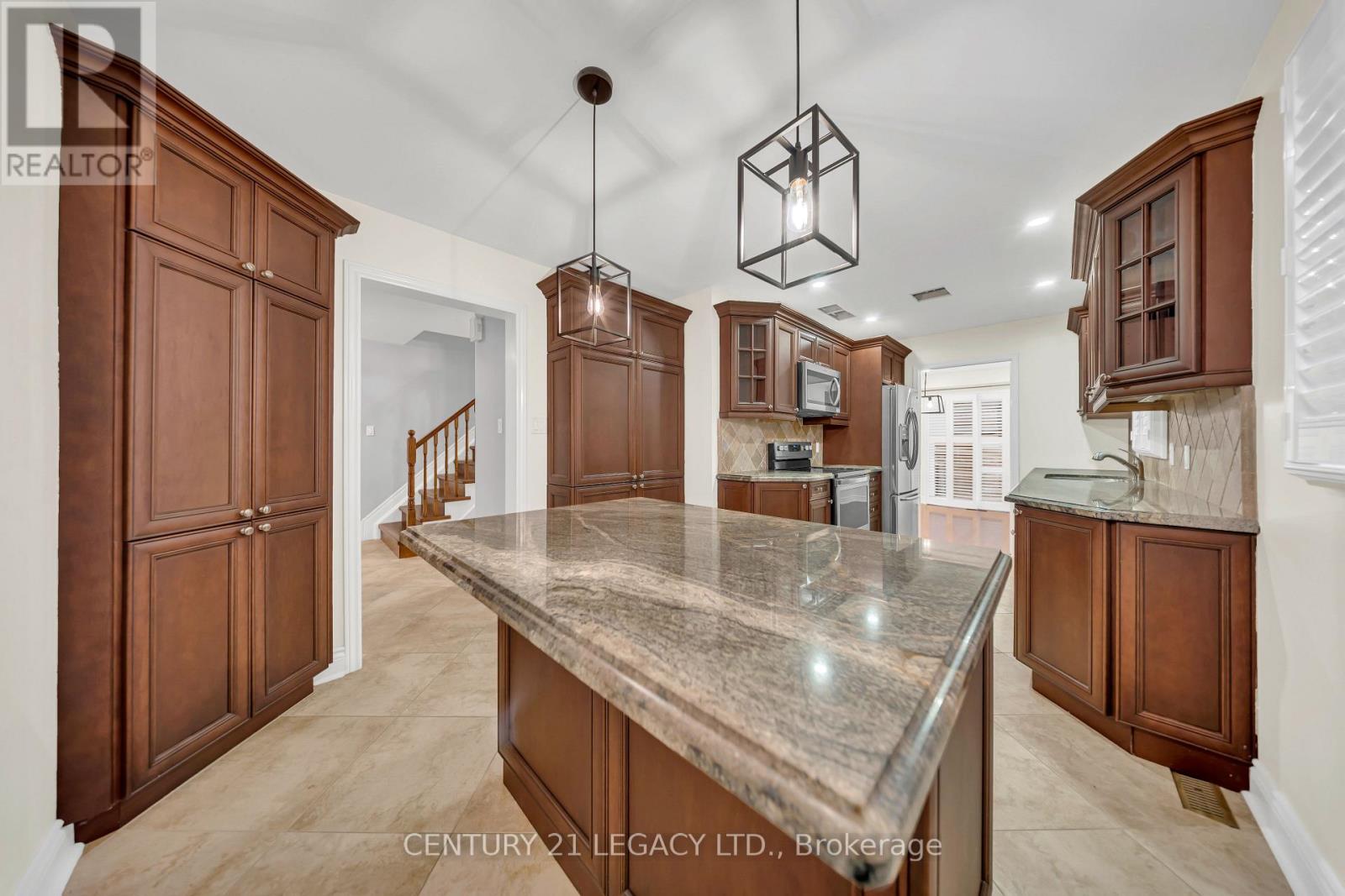 6772 DOLMAGE COURT - 17