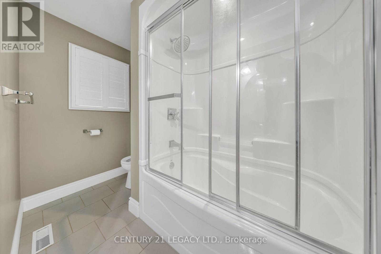 6772 DOLMAGE COURT - 32