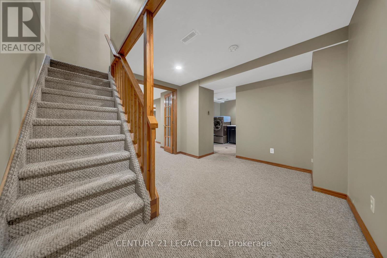 6772 DOLMAGE COURT - 33