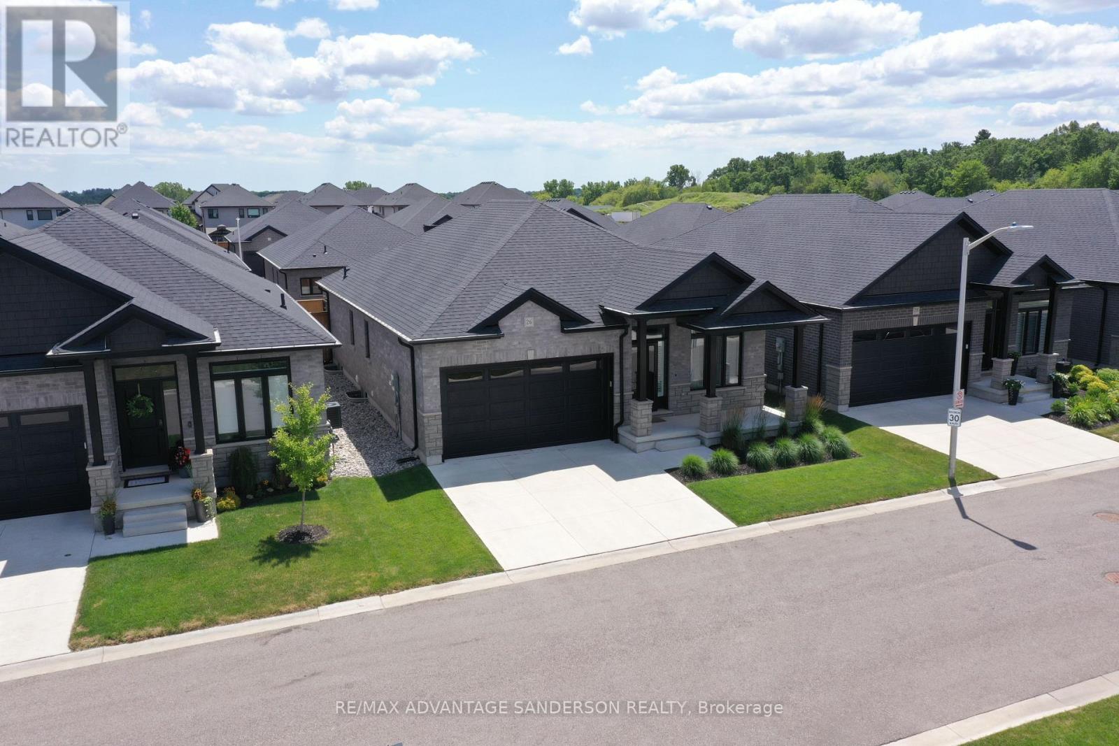 #26 383 DAVENTRY WAY - Image 3