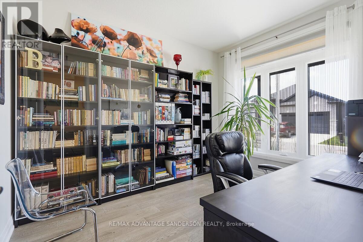 #26 383 DAVENTRY WAY - Image 31