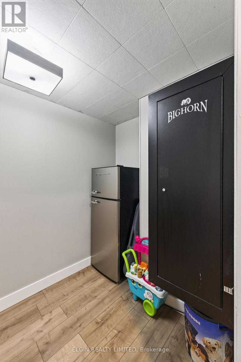 5846 FAIRVIEW ROAD - 47