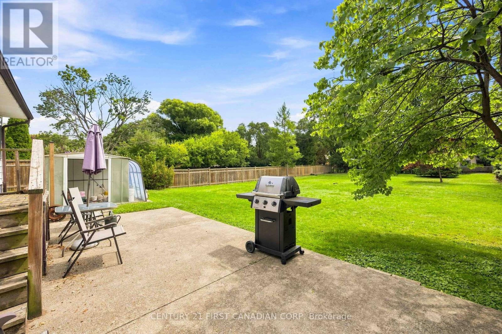 1027 LONDON ROAD - 32