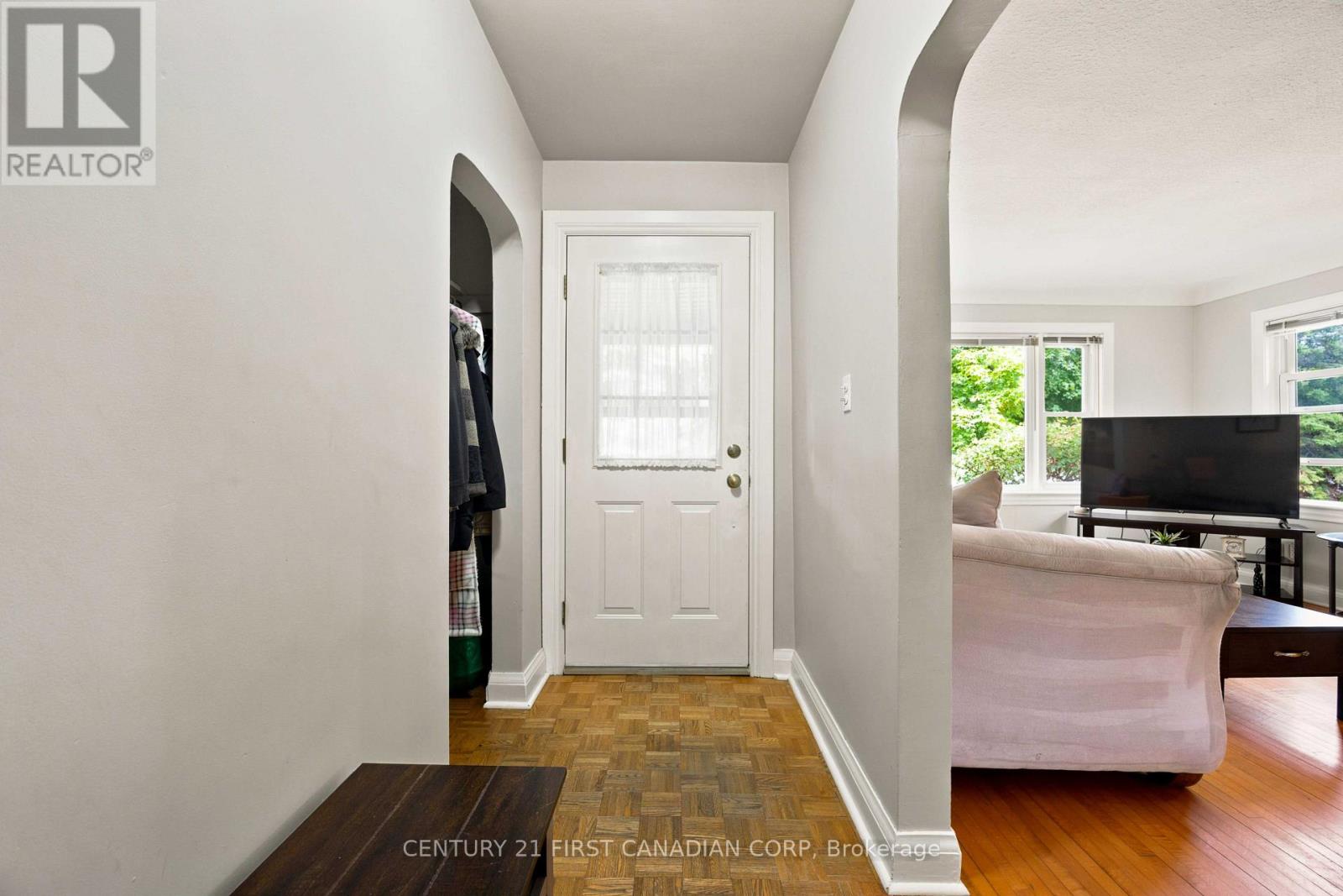 1027 LONDON ROAD - Image 6