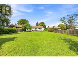1027 London Road, Sarnia, ON N7S1N9 Photo 38