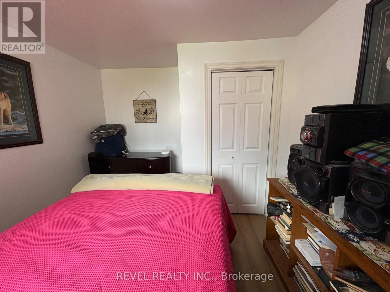 13 KING STREET - Image 16