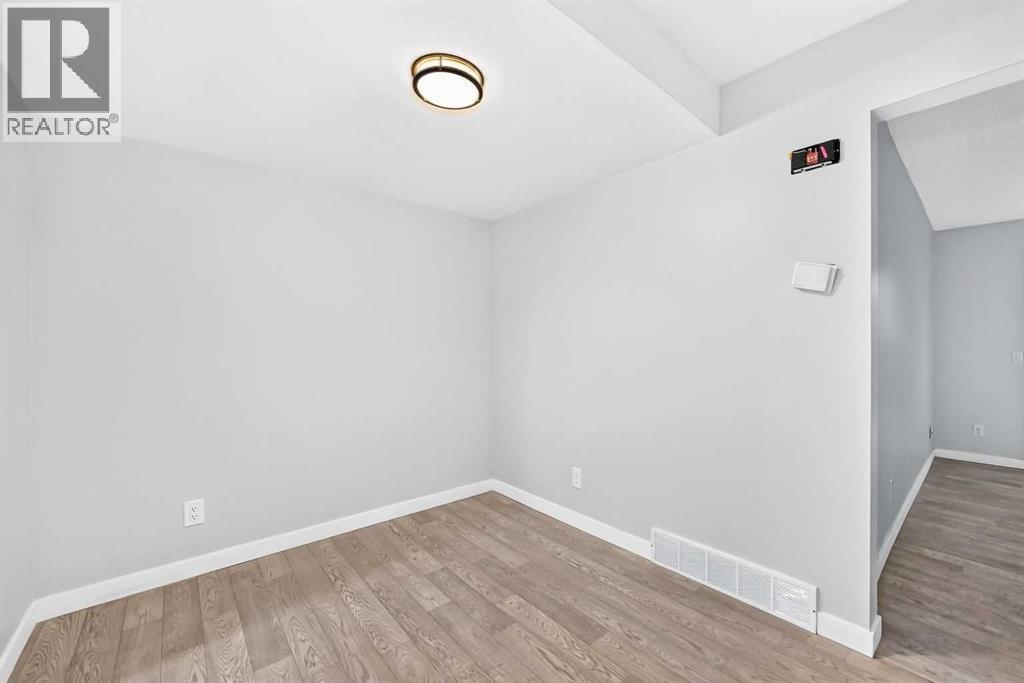 #11 3029 Rundleson Road NE - 5