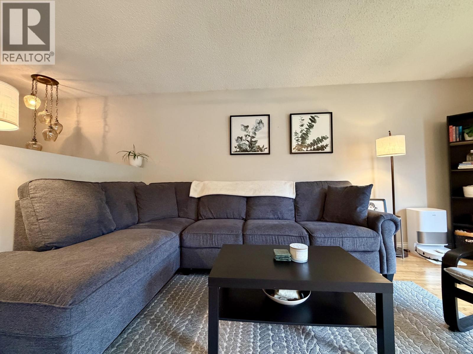 4280 FIRST AVENUE - 15