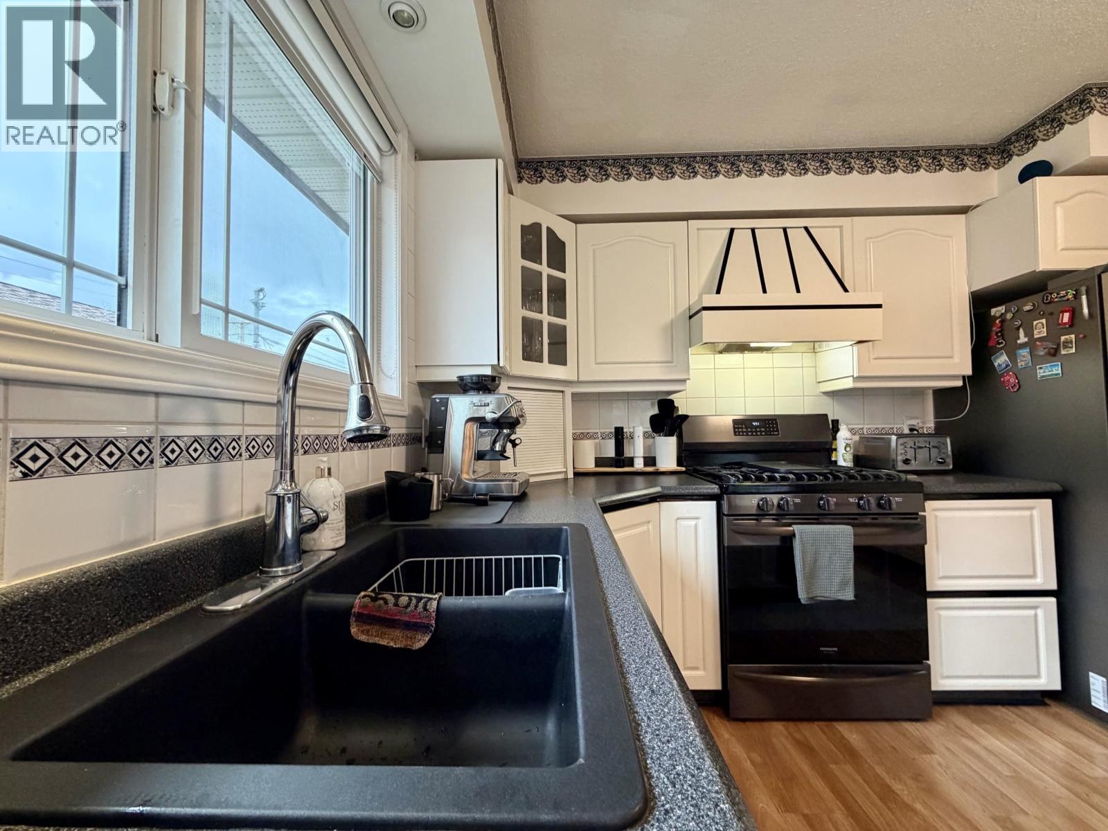 4280 FIRST AVENUE - Image 7