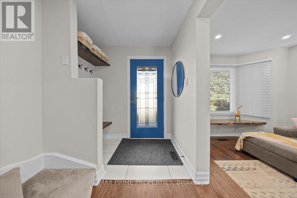 78 FIELDGATE DRIVE - 3