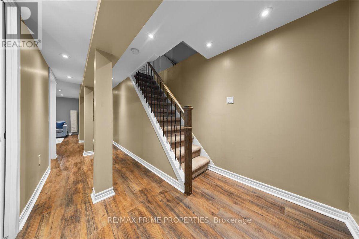 78 FIELDGATE DRIVE - Image 33