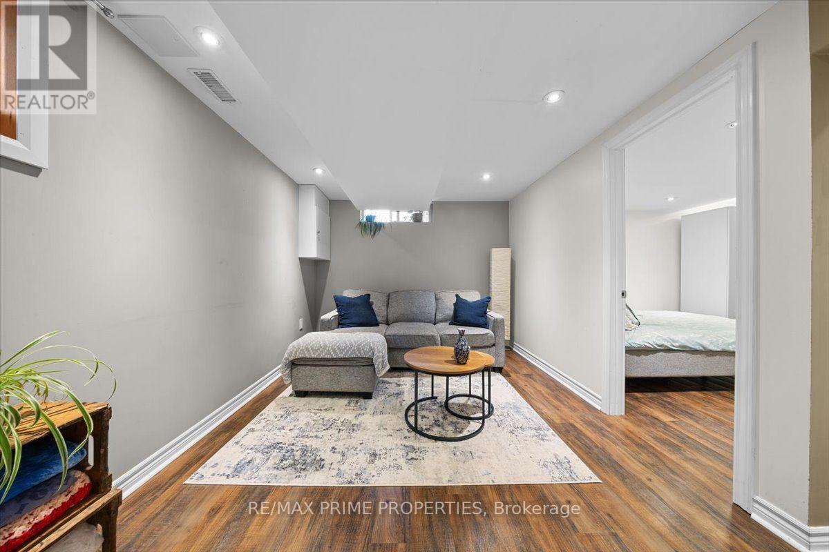 78 FIELDGATE DRIVE - Image 36