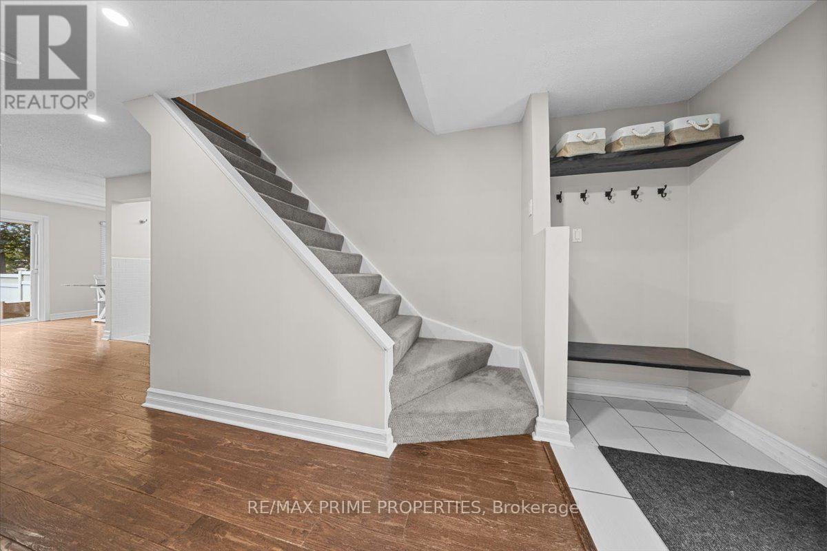 78 FIELDGATE DRIVE - Image 40
