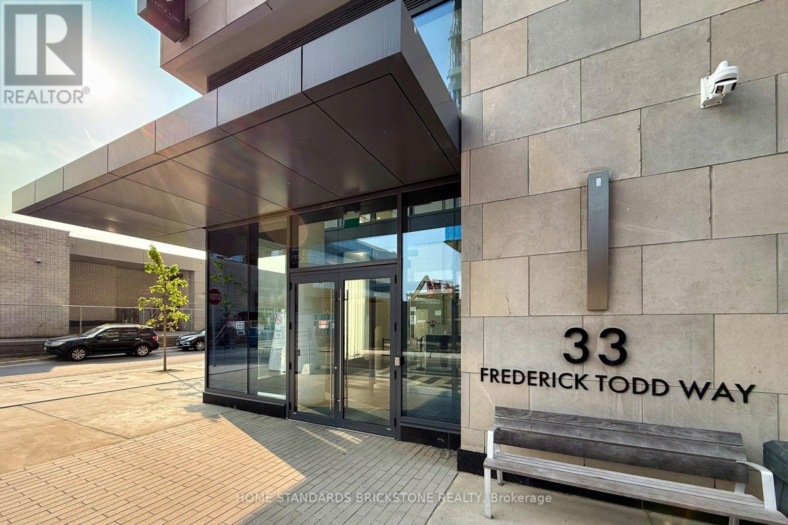 #429 33 FREDERICK TODD WAY - 28