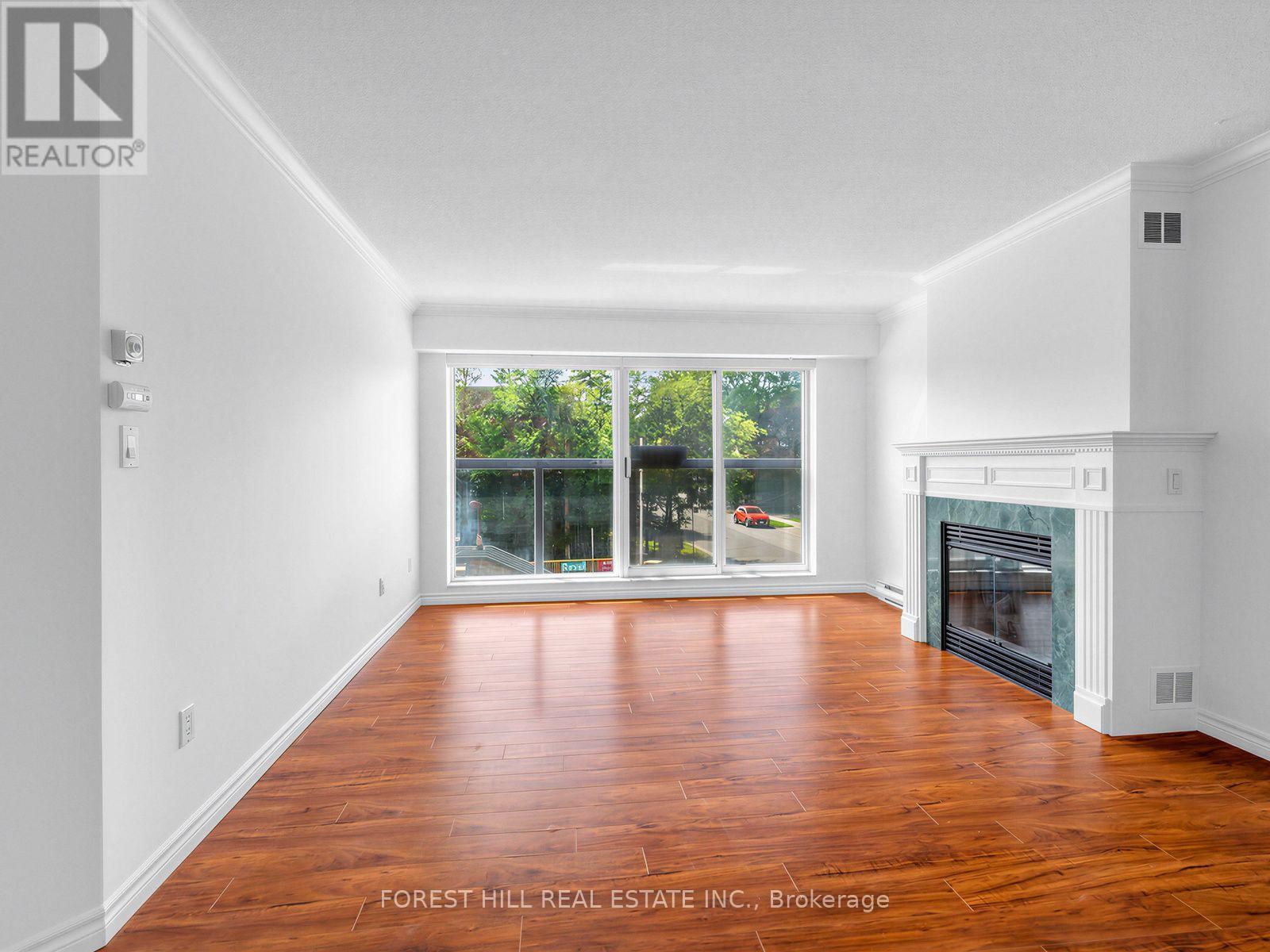 #302 1818 BAYVIEW AVENUE - 14