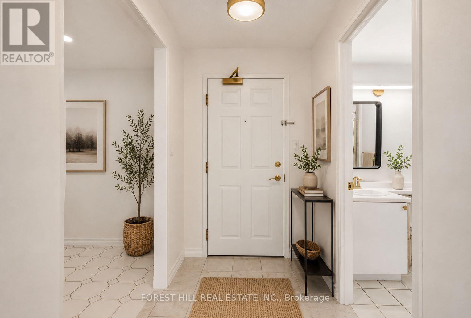 #302 1818 BAYVIEW AVENUE - 2