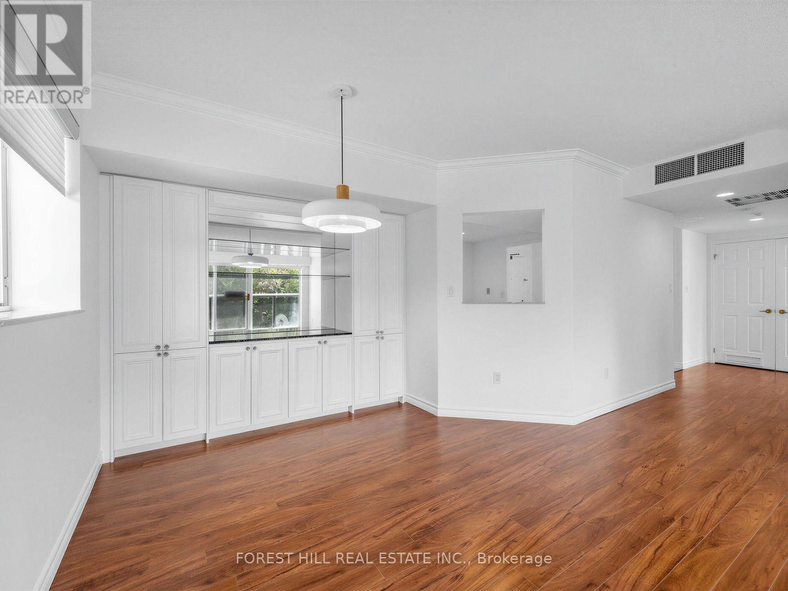 #302 1818 BAYVIEW AVENUE - 21