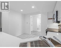 302 - 1818 Bayview Avenue, Toronto, ON M4G4G6 Photo 10