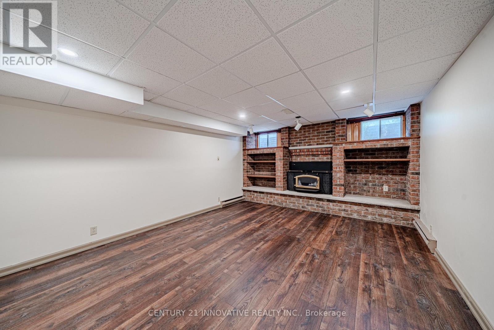 1058 CHELSEA COURT - Image 30