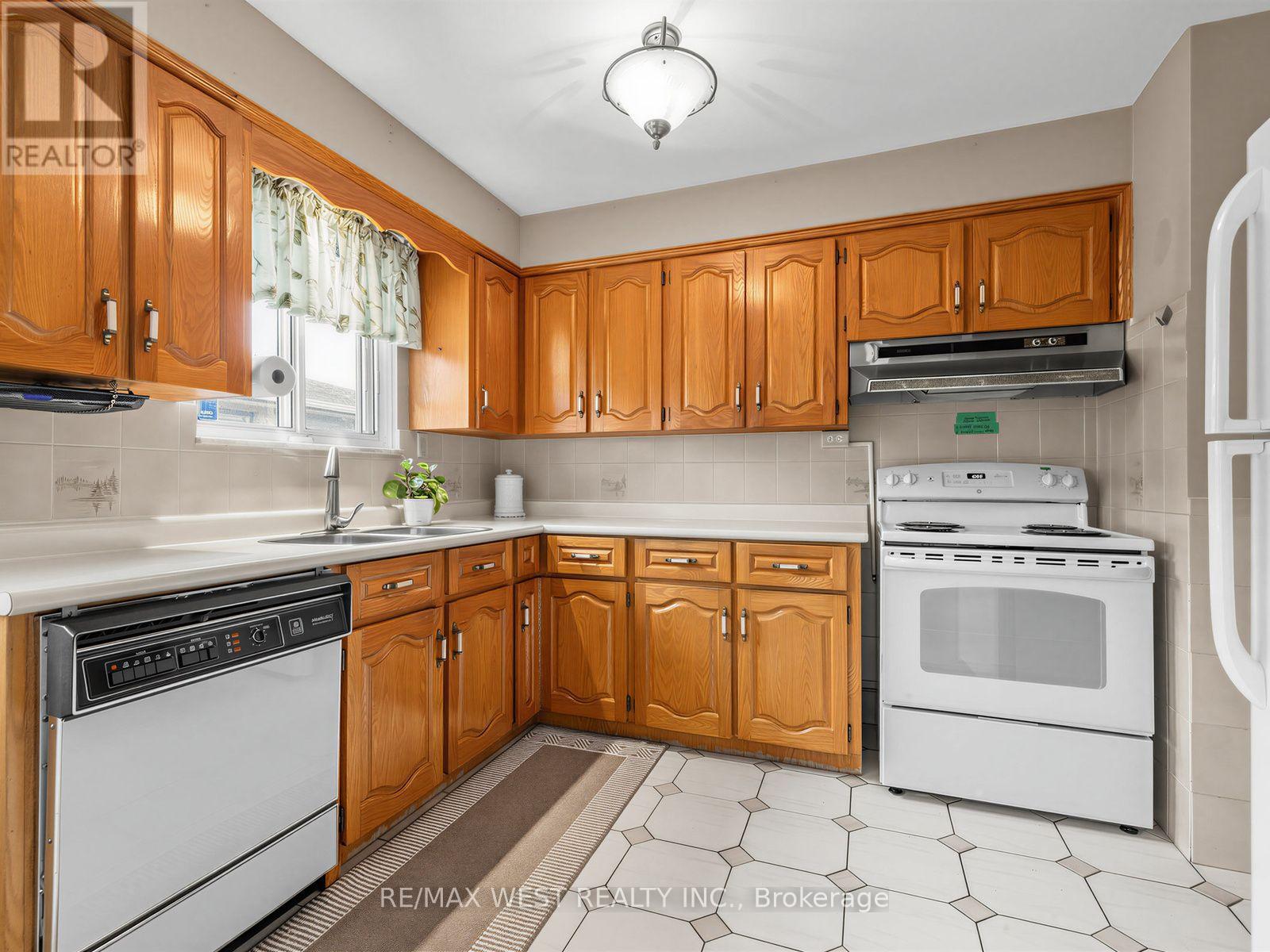 407 BRIMORTON DRIVE - 13